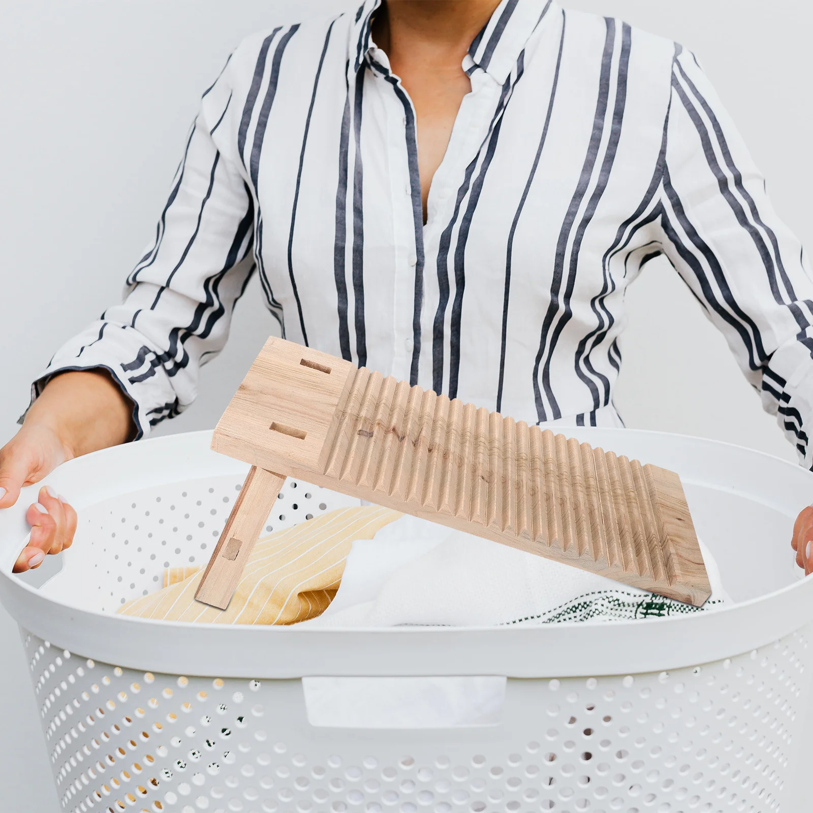 

Wood Rectangle Washboard Made of Solid Wood Corrosion Resistant Household Hand Washing Board for Clothes Stain Removal Anti-Skid