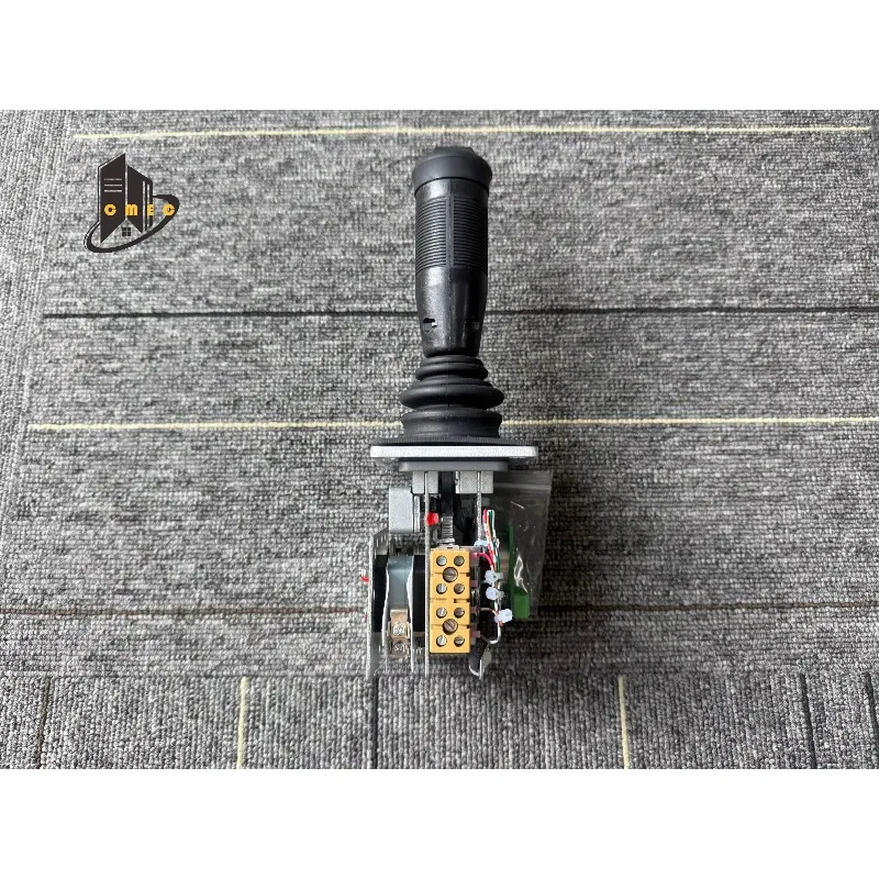 Made in China Control Stick 9-30V Joystick Traction Switch for Road Milling Machine Price of one piece