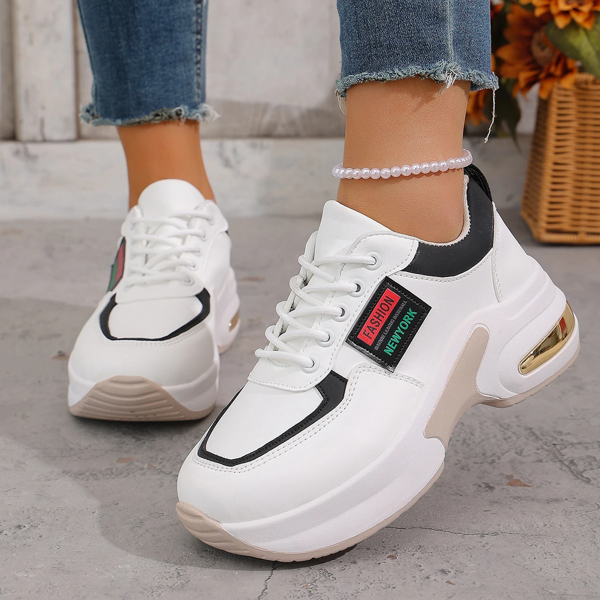 

Новые женские легкие спортивные туфли на толстой подошве для весны и осени, новые белые повседневные женские туфли на толстой подошве для увеличения роста