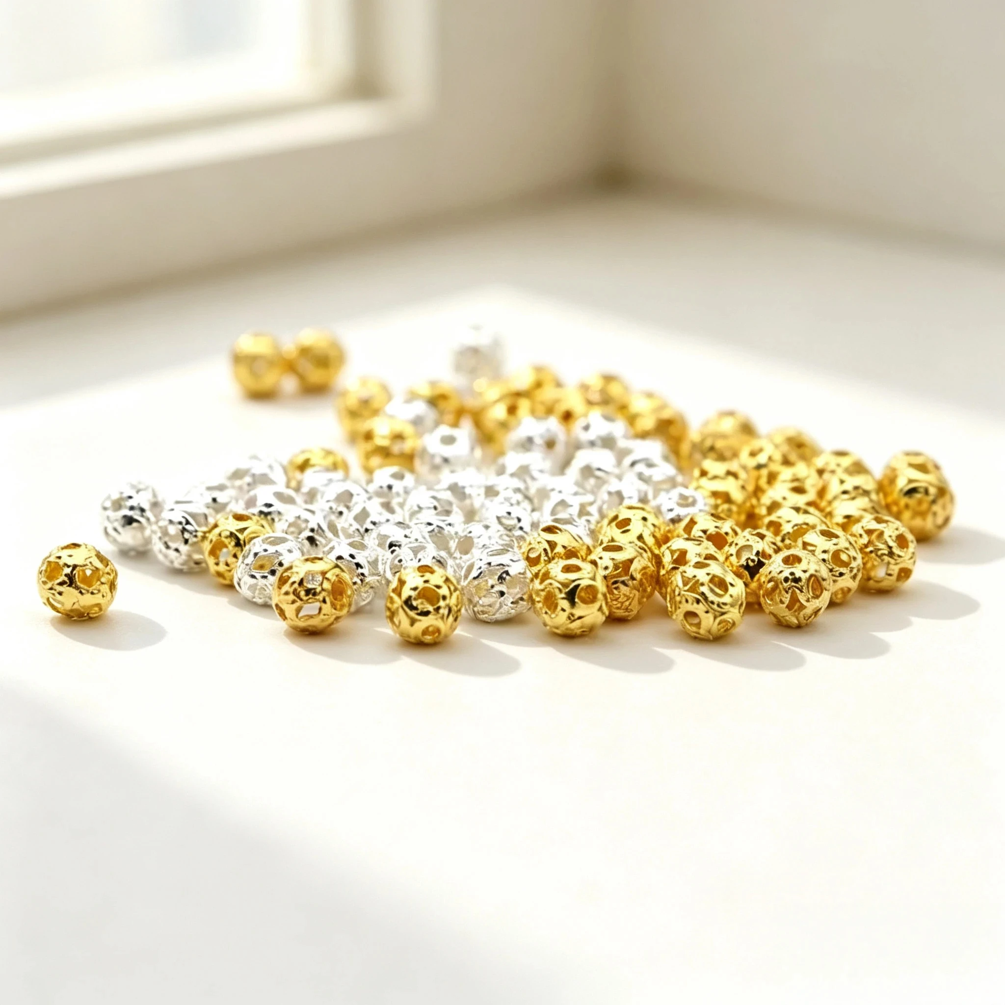 100pcs 4mm Gold Silver Color Metal Loose Flower Hollow Ball Spacer Beads for Diy Jewelry Making Needlework Beadwork Accessories