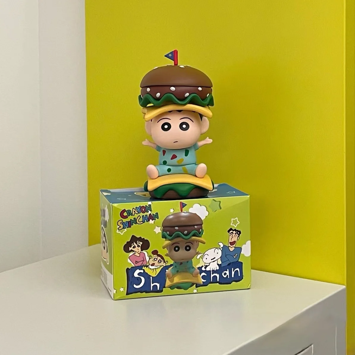 Crayon série Shin Chan pour décoration de maison, beurre de hamburger, décor de bureau et de voiture, cadeau d'anniversaire