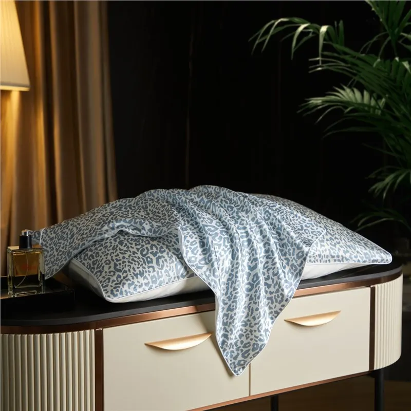 100% Mulberry Silk Pillowcase Front Silk Back Polyester 48x74cm Pillow Case Soft Skin-Friendly Gentle Skin Hair for Women Sleep