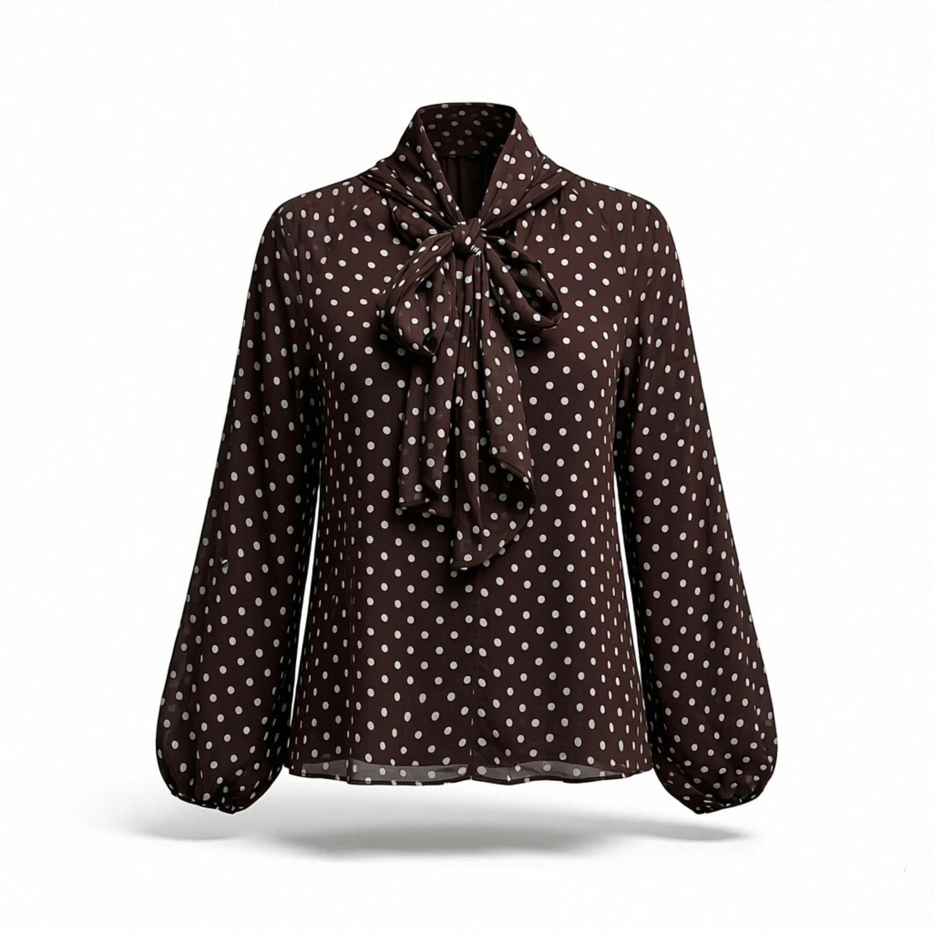 

Женская одежда: модные и минималистичные рубашки и блузки с бантом и в горошек