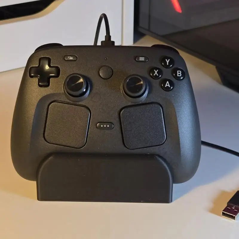 96BA Controller-Halterung für Steam Controller 2 mit Frontlippe und Kabelöffnung, PLA+ 3D-gedruckter Game-Controller-Ständer für – Detail 4
