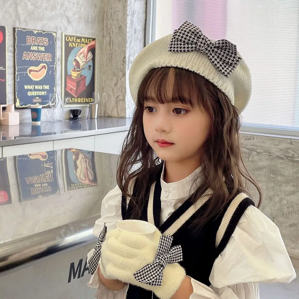 الشتاء الدافئة قبعة تدفئة الكورية نمط قبعة الرسام قبعة بلون الصوفية الأطفال قبعات الأطفال قفازات فتاة القبعات القوس