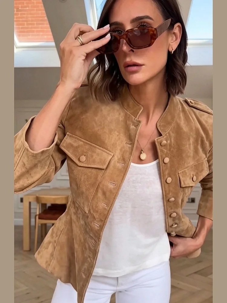 Siren Chic 2026 Autumn Winter Vintage Faux Suede Stand Collar Single Breasted Slim Fit Cargo Coat With Pockets Retro Streetwear