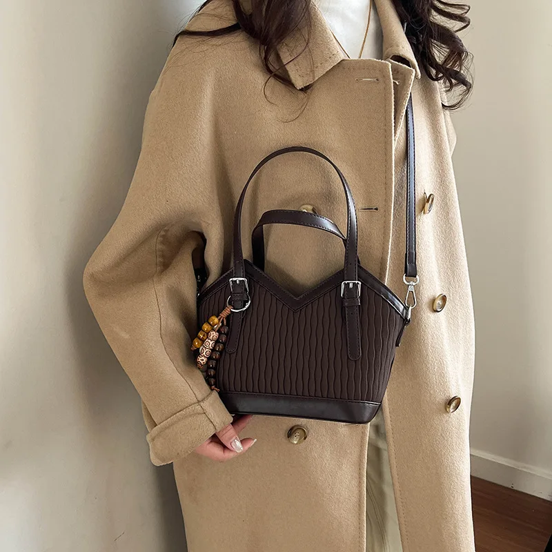 One-shoulder Bag Underarm Women's Bag Vintage Large-capacity Color-block Casual Striped Tote Bag Fashionable Personality