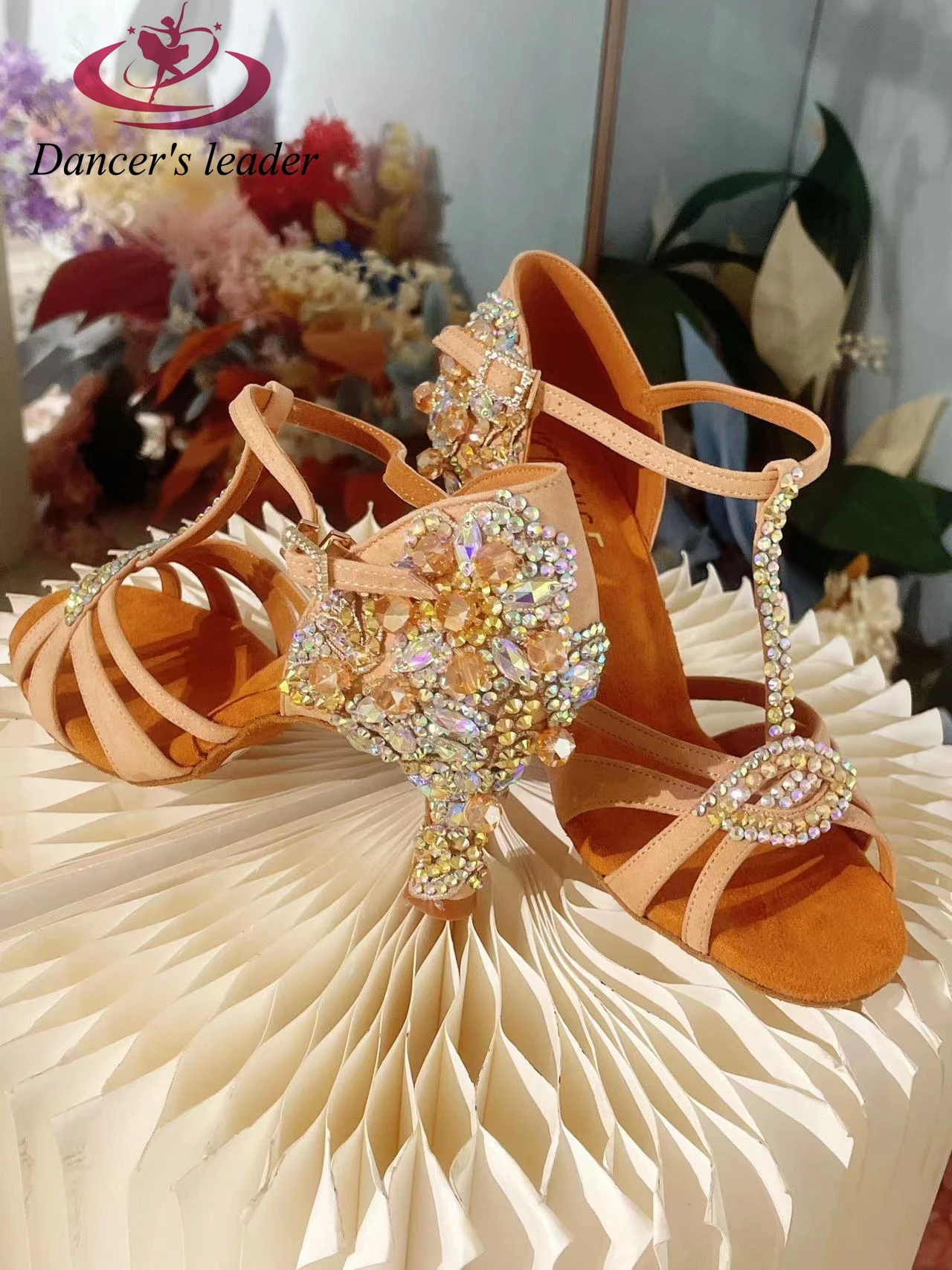 Latin Dance Cha Cha Tango Dance Shoes With Diamonds New Factory Custom Women's Non-slip Bottom Practice Real Diamond Shoes