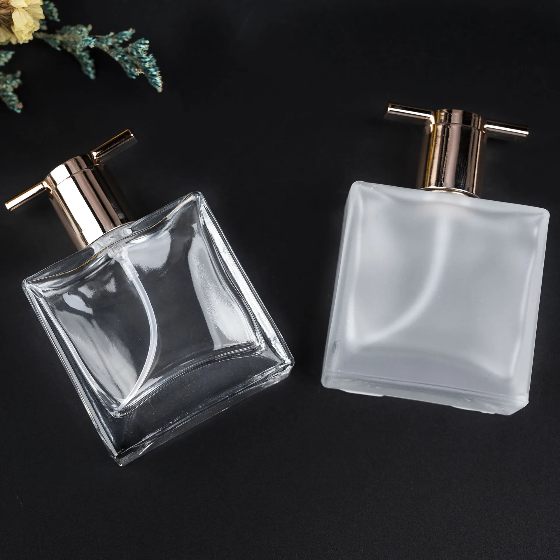 1 Pcs 30ml Transparent Perfume Bottles Travel Pocket Glass Spray Bottles Empty Frosting Bottles Cosmetic Refillable Container