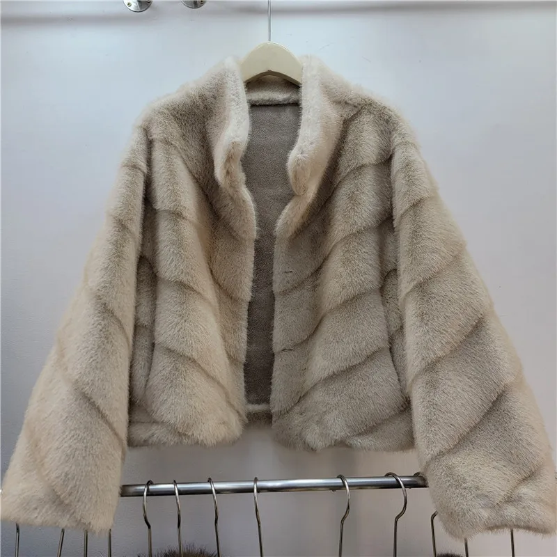 Clothland femmes Vintage manteau de fourrure à manches longues col montant femme épais hiver vêtements d'extérieur fausse fourrure veste Mujer CB249