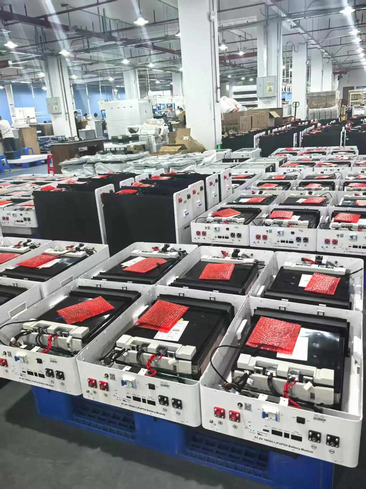 PBP 2025 New 51.2V 100AH 5kWh Stackable LiFePO4 Solid State 6000 Cycles 16 Cells Home Battery Wall Mounted Solar Energy Storage