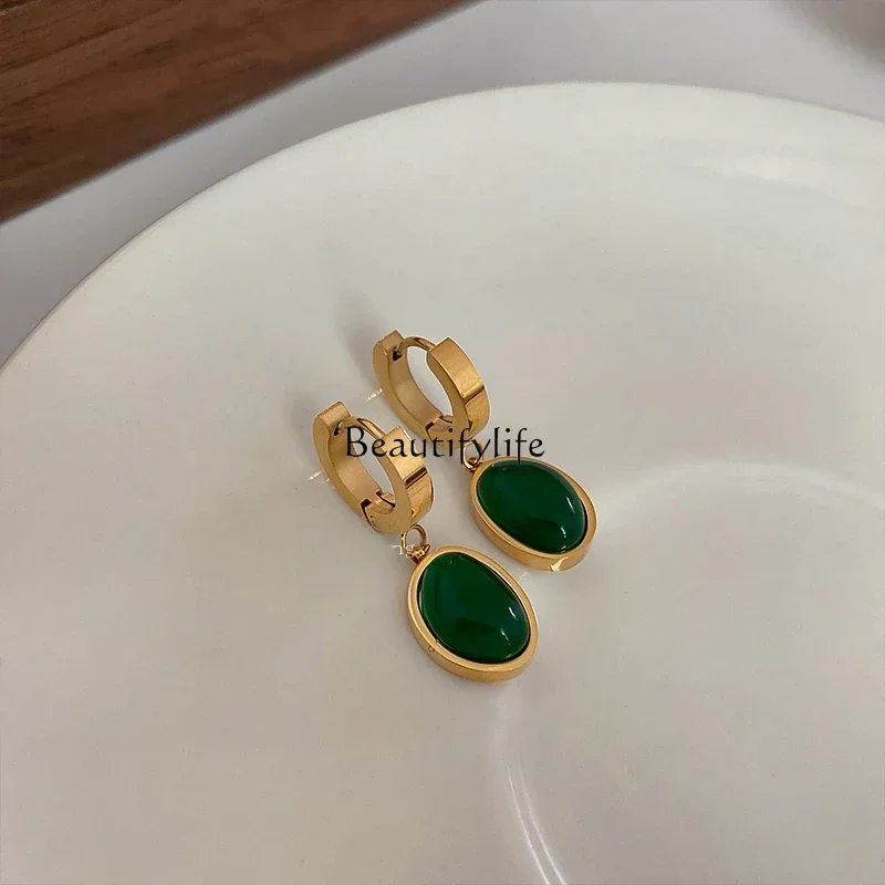 

Titanium steel emerald earrings 2024 new temperament niche retro earrings light luxury