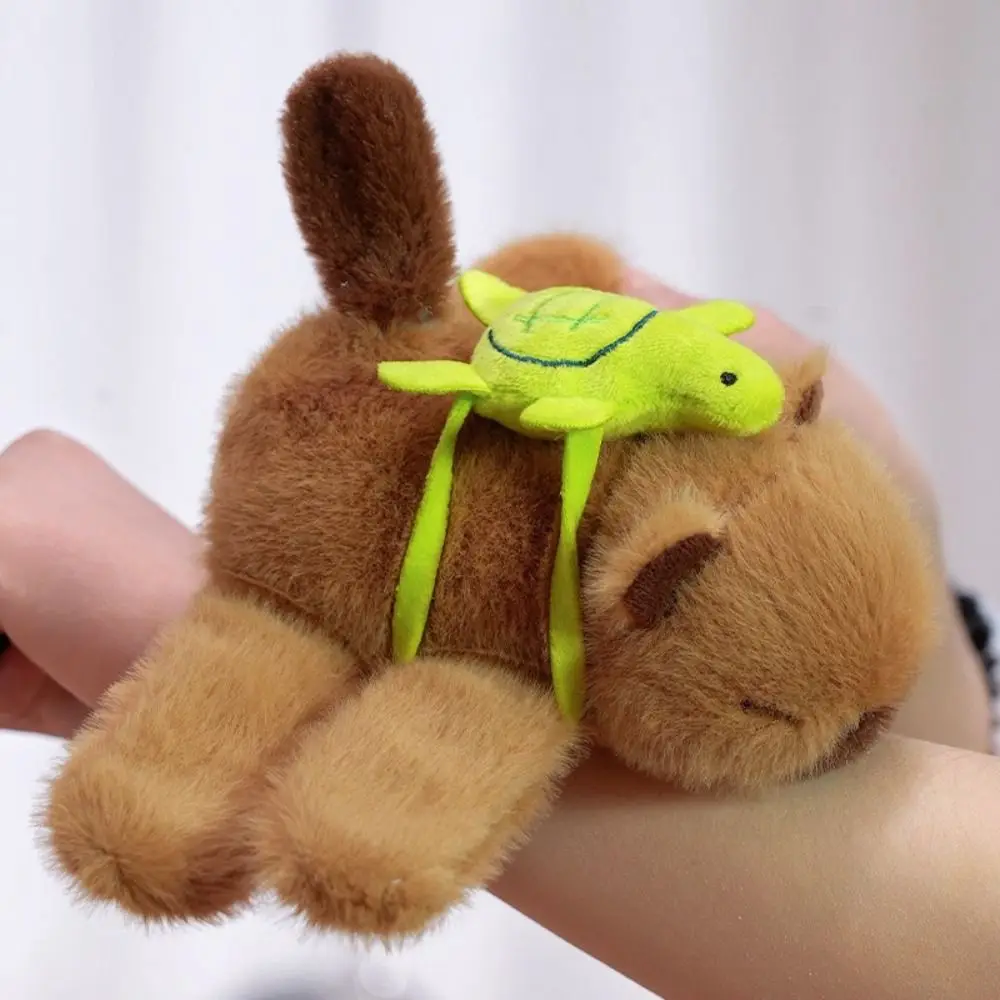 ซีรีส์กำไลข้อมือคาปิบาราแบบตบได้ พร้อมหางกระดิกจำลอง กำไลข้อมือคาปิบารานุ่มนิ่มน่ารัก ของตกแต่งบ้าน