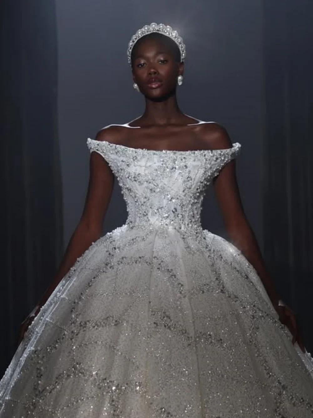 Opulent Off The Shoulder Ball Gown Wedding Dress 2027 Straight Neck Beaded Tulle Runway Bridal Gown Customized Vestidos De Novia