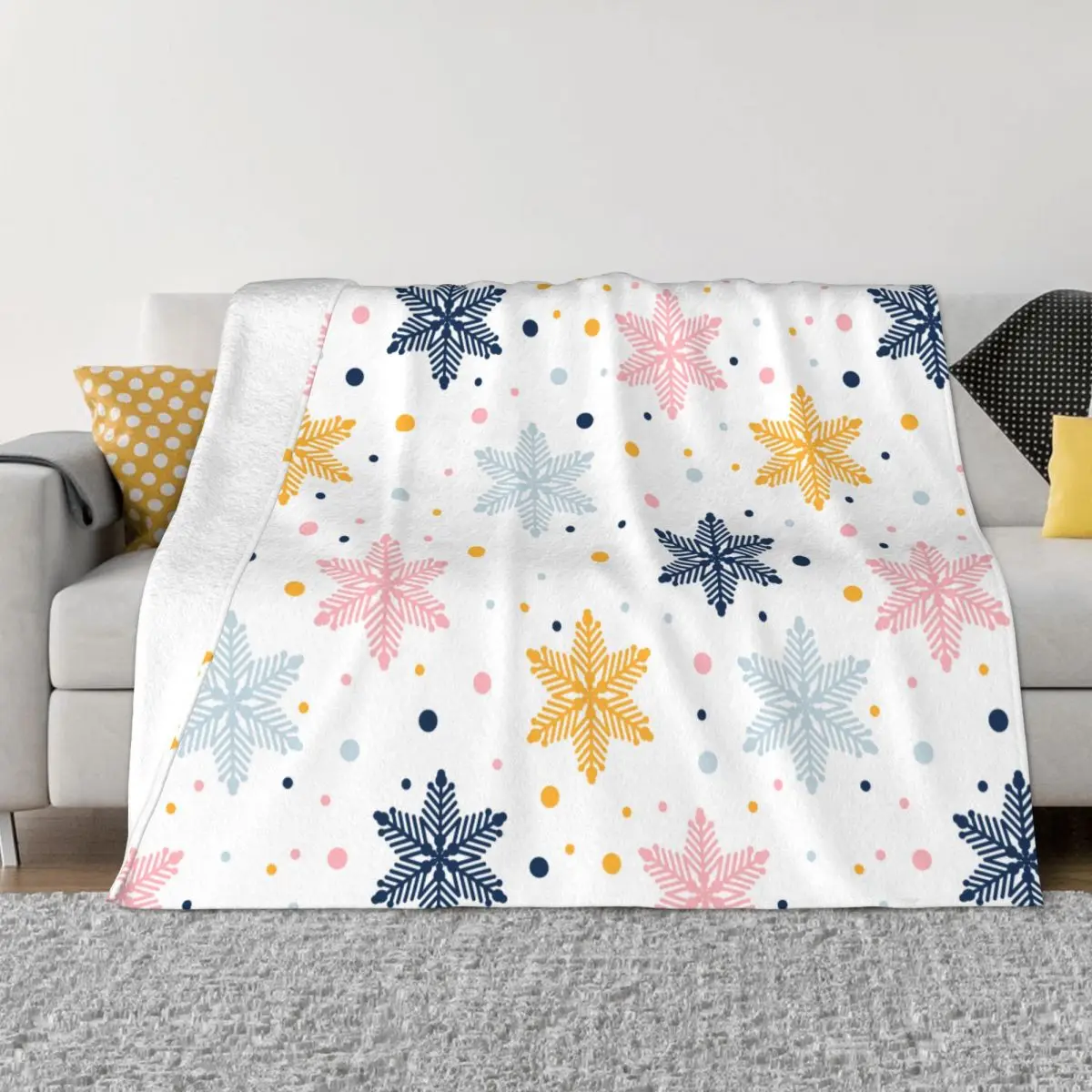 

Snowflake Christmas Holiday Blankets Fleece Print Colorful Breathable Super Soft Throw Blanket for Bedding Bedroom Rug Piece