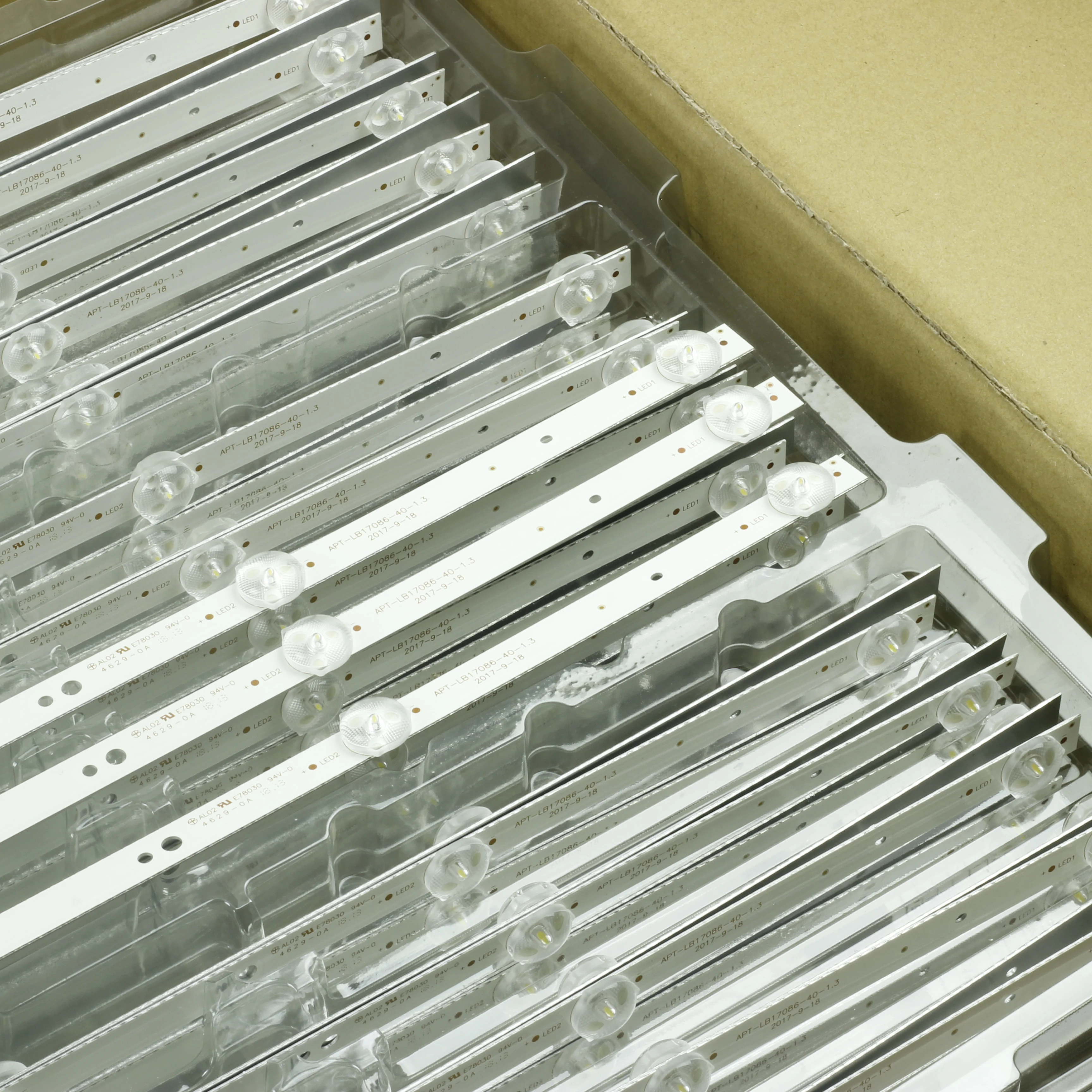 LED 스트립 7램프 H-LED40F456BS2 H-LED40F456 BS2 RDL400FY(QD0-800) V400HJ6-PE1 JL.D40071330-202AS-M_V02 CRH-A403030030777KRev1.0