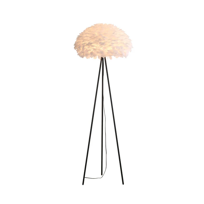 Nordic Feather Floor Lamp Romantic Art Family Living Room Bedroom Creative Light Emitting Diode Decoration Station Light