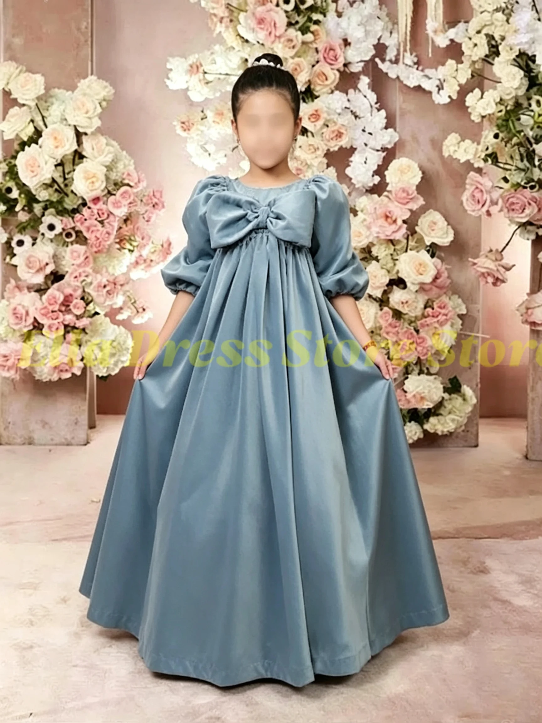 Großhandel Samt-Plissee-Blumenmädchenkleid mit Schleife und Ballonärmeln, Maßgeschneidertes Pompöses Kleid für Kommunion und Geburtstagsfeier – Detail 2