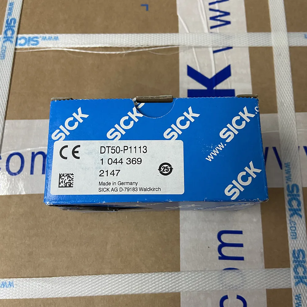 German SICK Westek DT35-B15251 laser switch distance measuring sensor with 1057652 photoelectric function. Imported and in stock