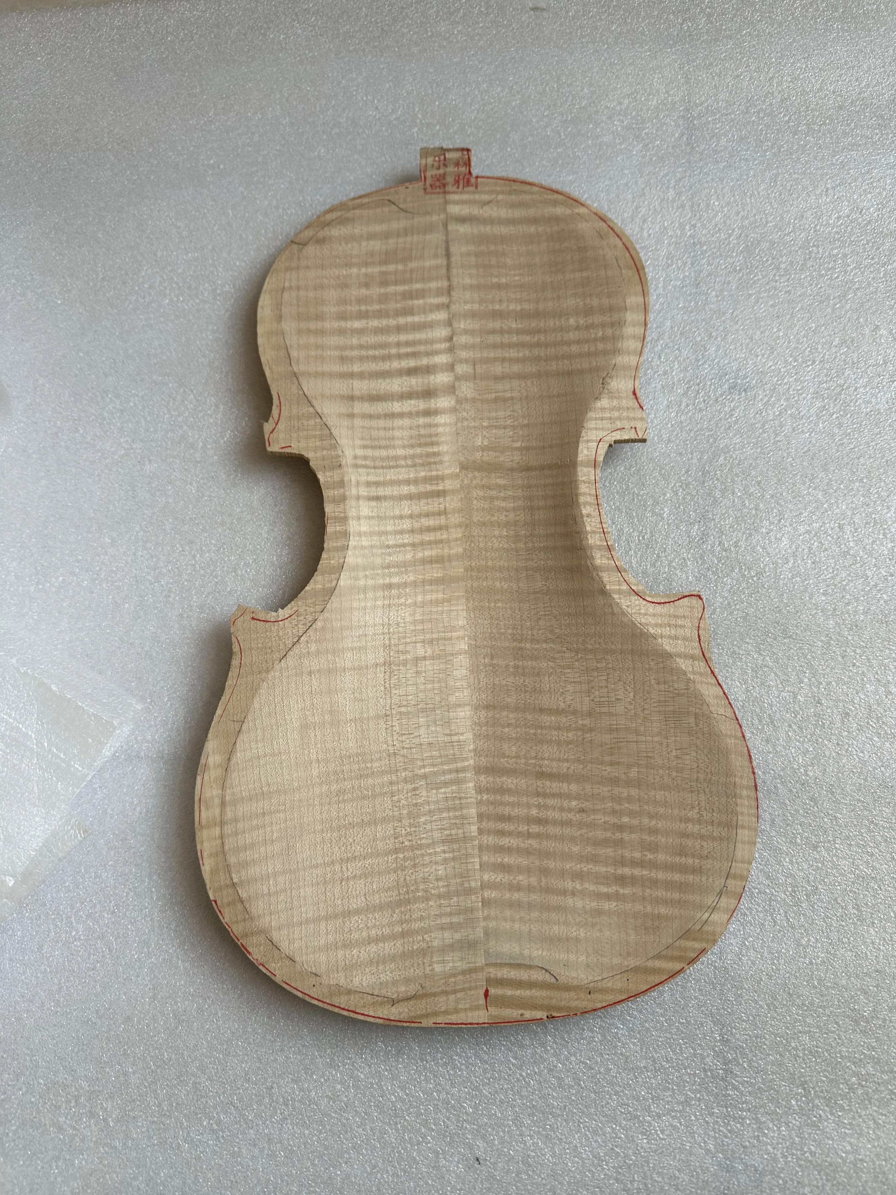 1 Pcs Beautiful Solid Flamed Maple Wood Unfinished Violin Material Back Plate for 4/4 Violin Fiddle DIY Making Board Real Photos