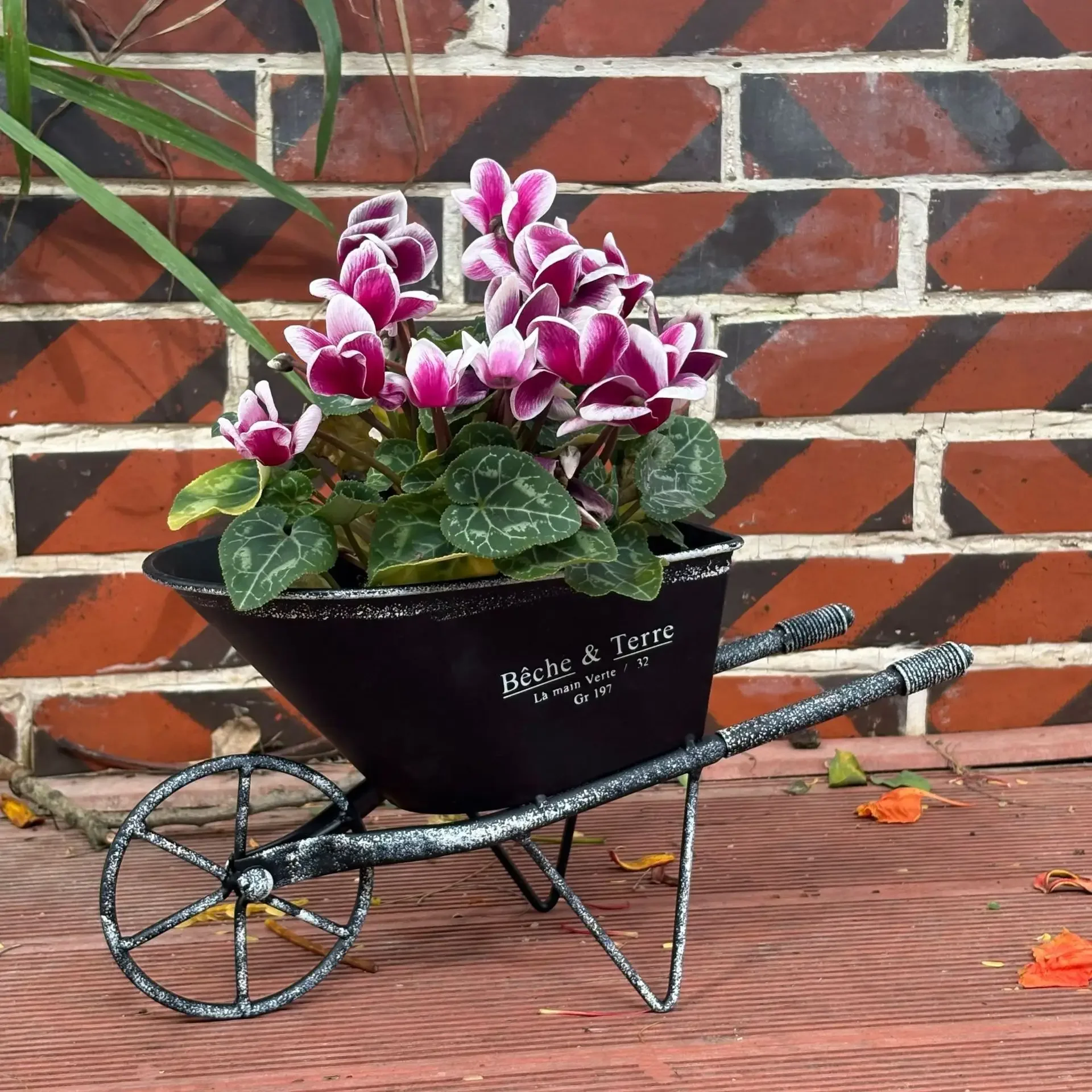 DSA wrought iron single wheel trolley villa courtyard decoration flower pot homestay balcony terrace decoration pendant