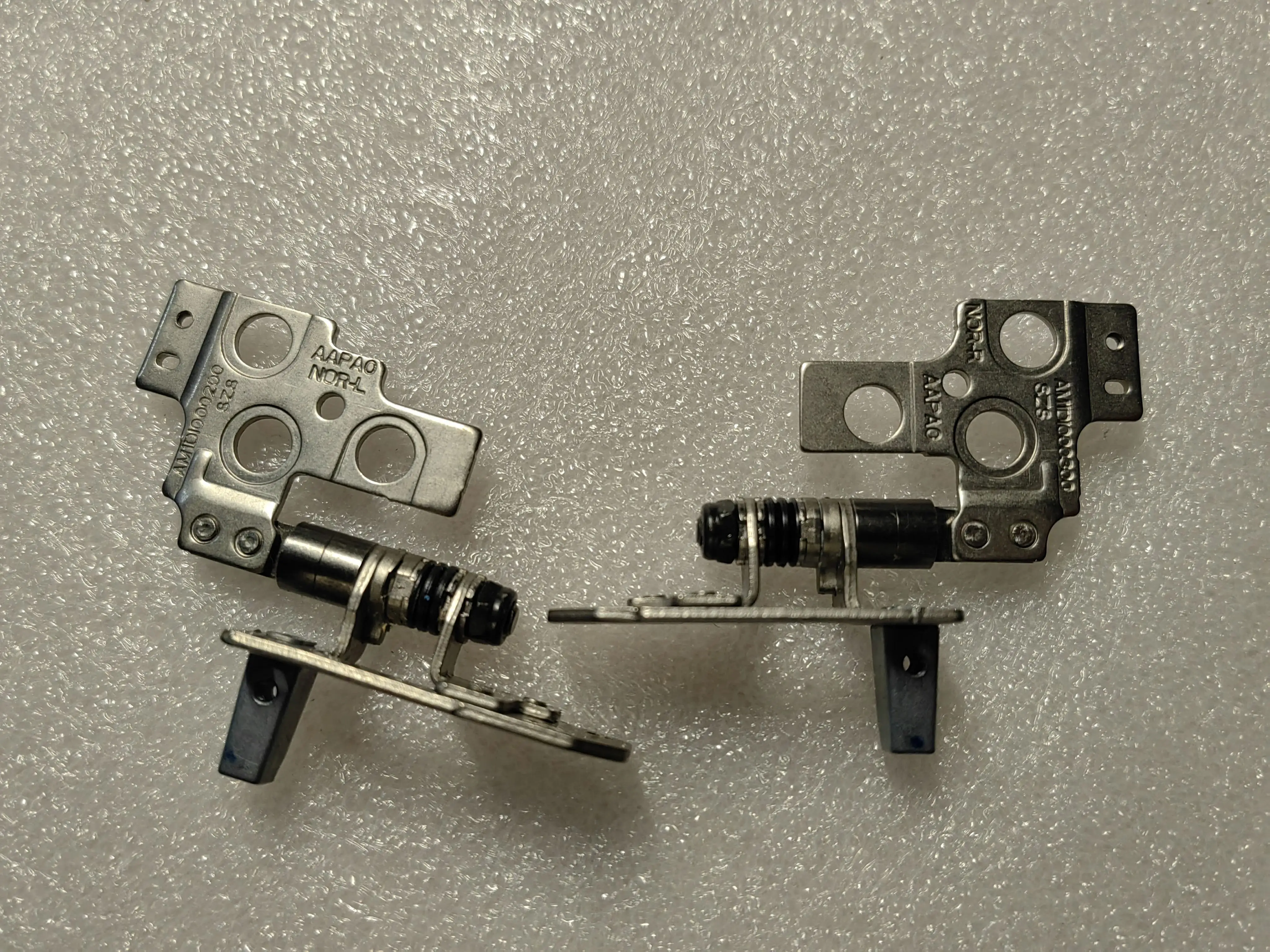 

For Dell Precision 15 7510 7520 M7510 M7520 Screen Shaft, Rotary Shaft, New