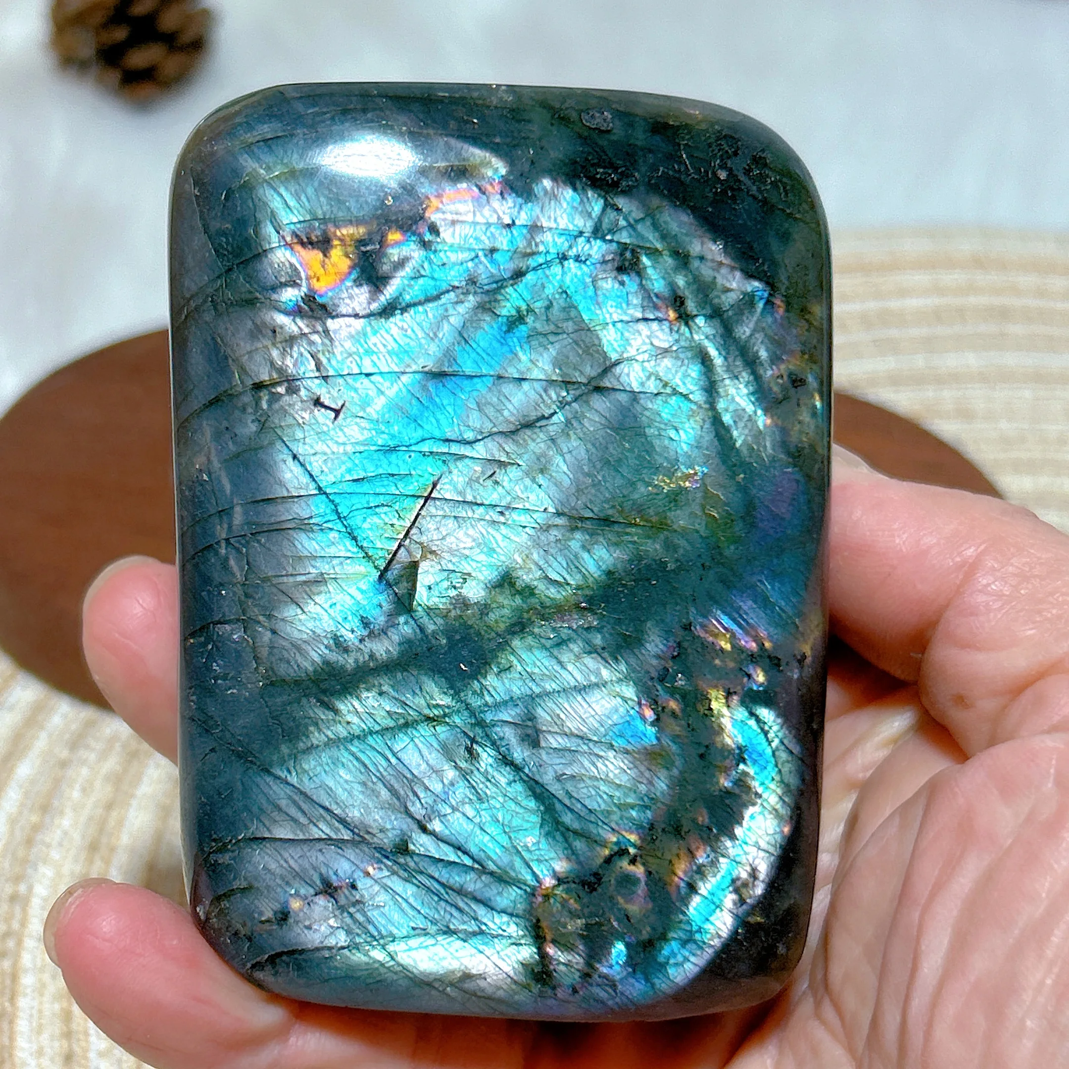 High Quality Natural Crystal Blue Purple Labradorite Free Form polished Flashy Healing Home Decorations Mineral Energy Gift