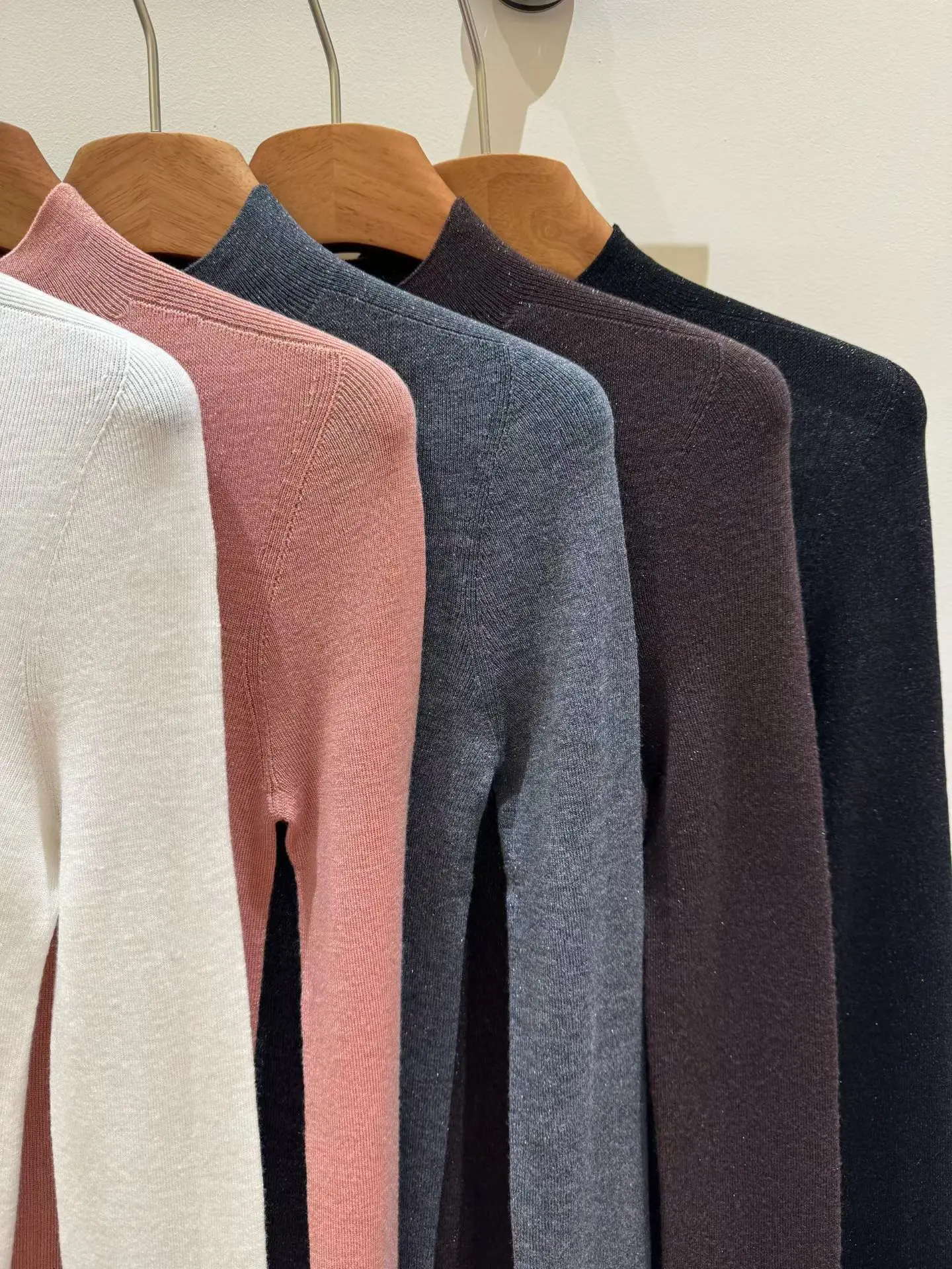 Women'S High-Quality, Stylish, And Casual Metallic-Thread Base-Layer Sweater (New For Autumn/Winter 2026)