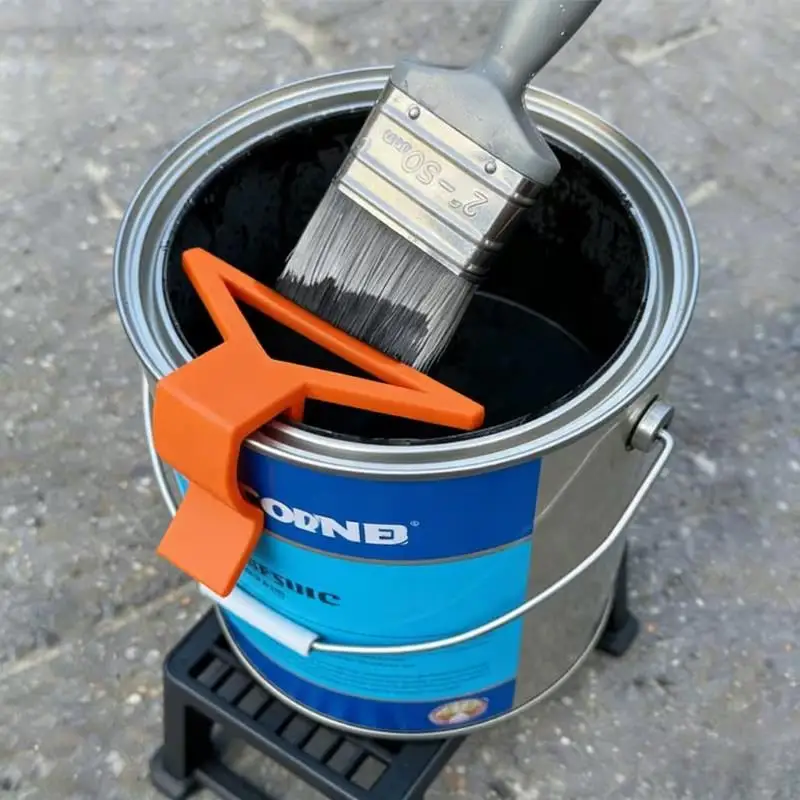 1pcs Universal Paint Can Brush Cleaner – Clip-On Scraper, Anti-Drip, Multi-Size, Keeps Opening Clean image 3