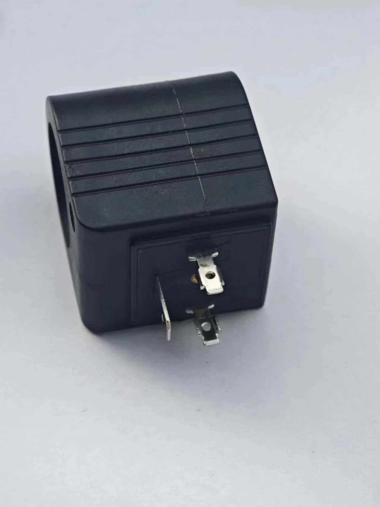 ขดลวดแม่เหล็กไฟฟ้า M14.31.0002 DC24V loader COIL 1902741 ด้านใน 14 มม.ความสูง 39 มม.