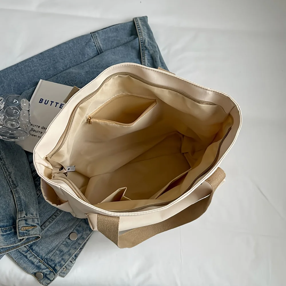 Thumbnail 4 - #5 Trending Shopping Tote Bags Right Now