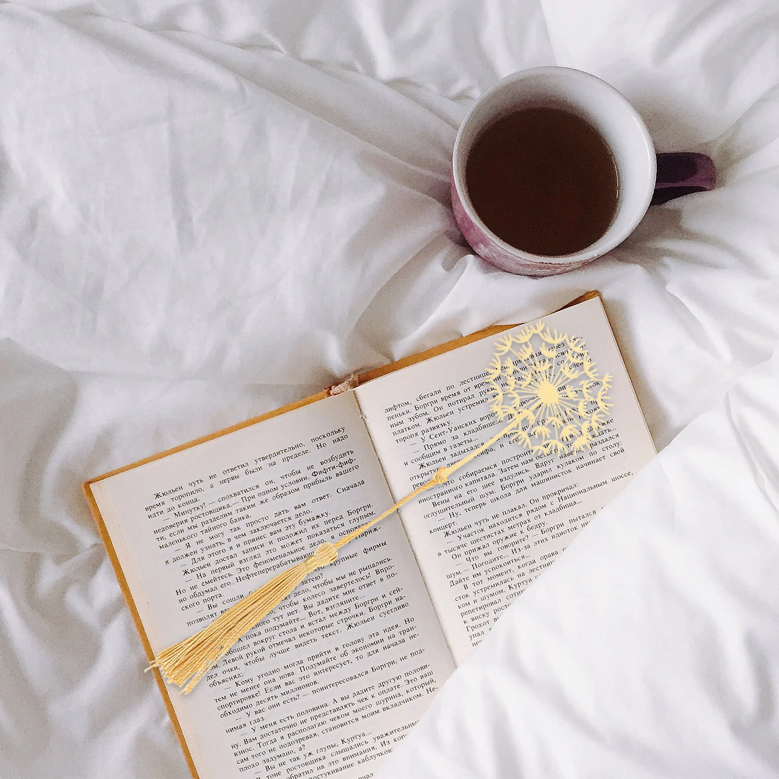 

4Pcs Portable Lightweight Bookmark Unique Tassel Pendant Hollow Elegant Gift Annotation Kit Book Annotation Supplies