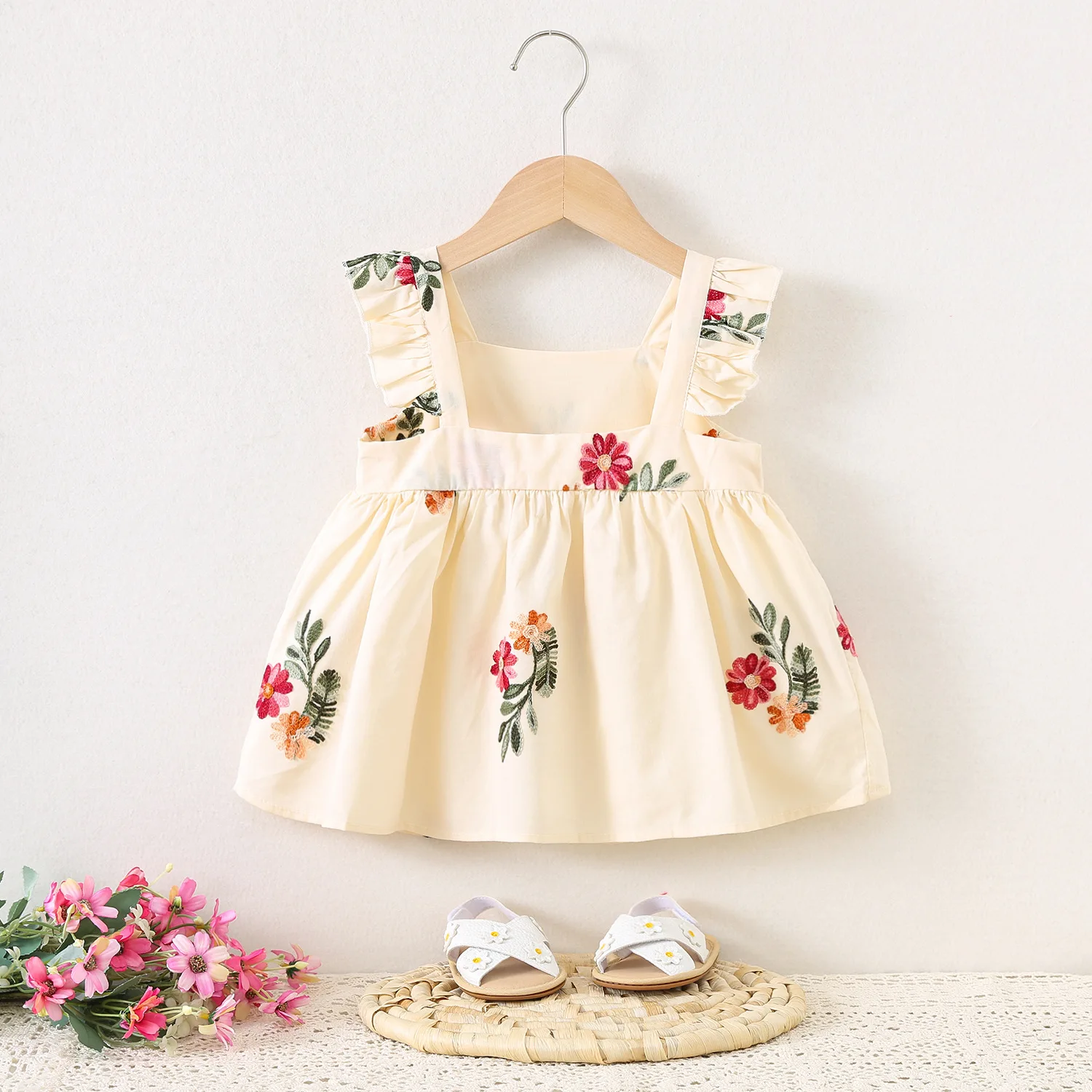 Baby Girl Dress Summer Cotton Flower Embroidered Little Flying Sleeve Girls Dresses Cartoon Cute Beach Baby Girl Clothing