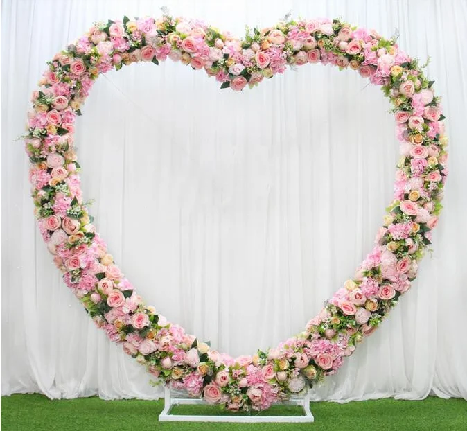 

Wedding props iron heart-shaped background arch stage layout creative background love decoration
