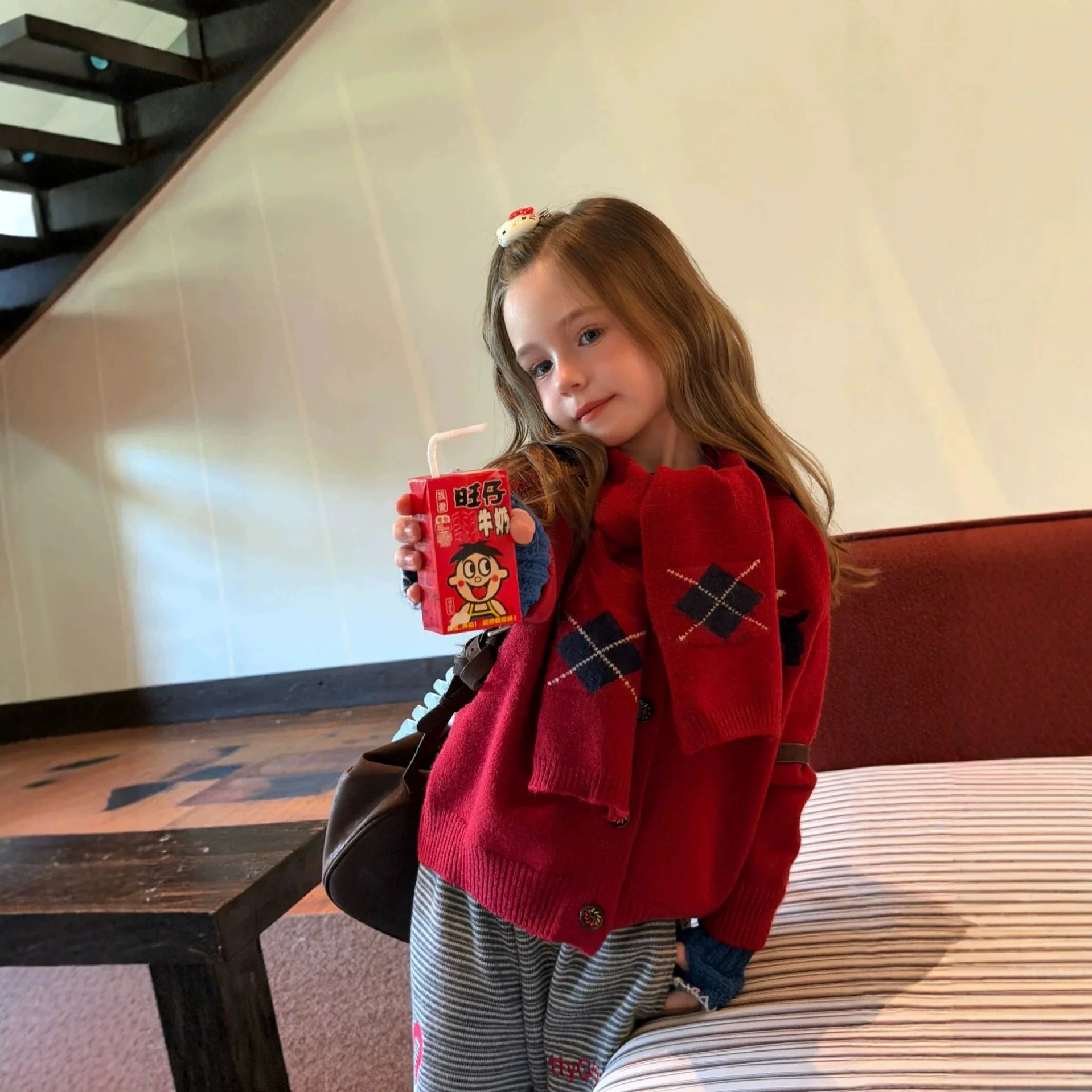 Girls' Sweater 2026 Autumn New Cartoon Paired with Scarf Top Children's Korean Cardigan Sweater Jacket