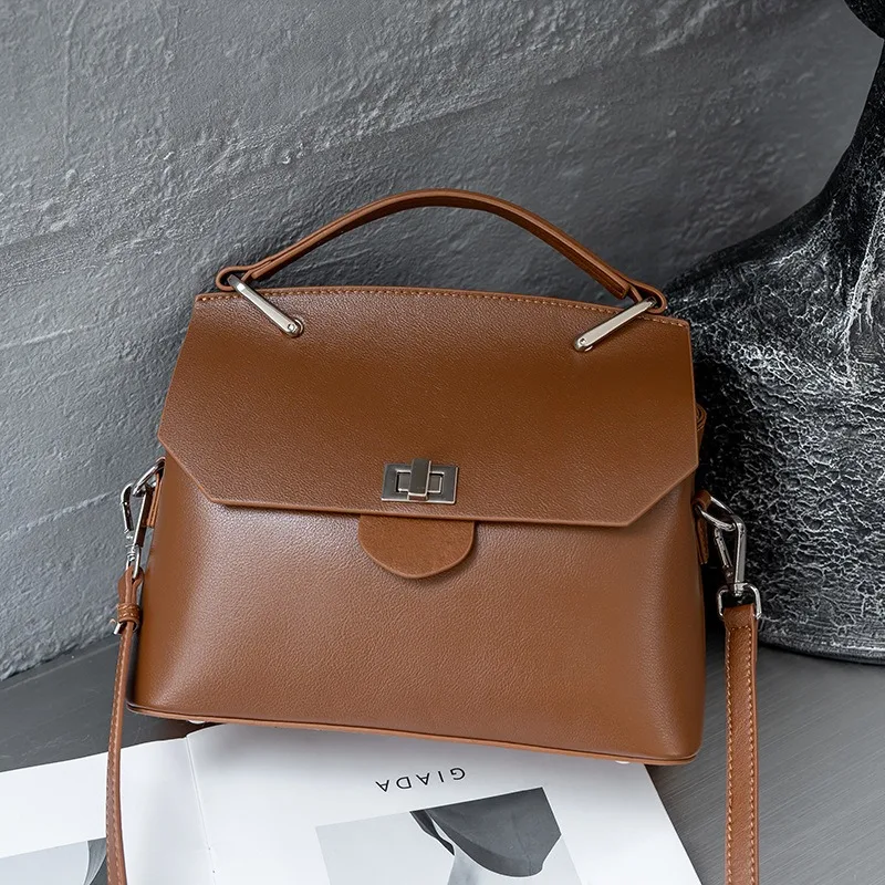 Neue Luxus-Pendlermode-Handtasche aus Vintage-Leder, modische, vielseitige, leichte Luxus-Umhängetasche aus pflanzlich gegerbtem Leder