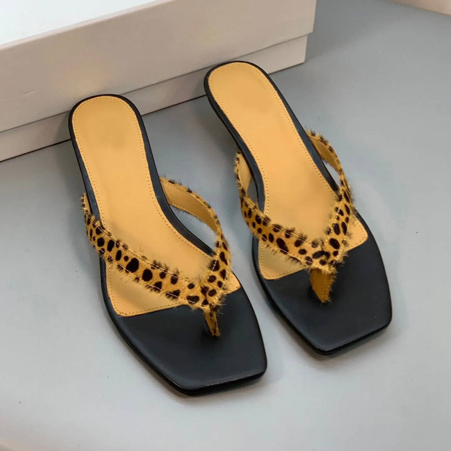 Withered Minimalist French Flip Flops French Leopard Print Cat Heels Women's Shoes Outdoor Wear Beach Sandals Thin Heels Shoes