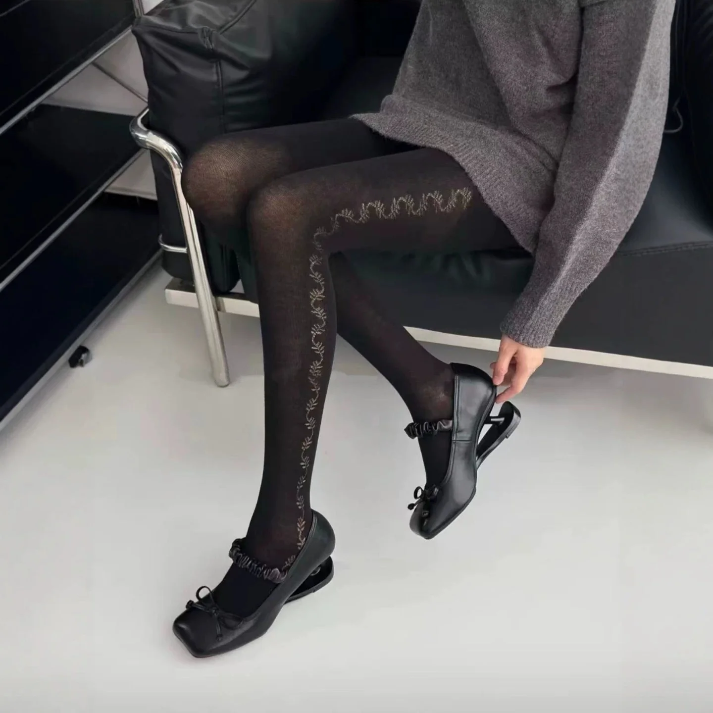 Women's Floral Vine Cotton Tight Pants,Semi-Transparent High-Waisted Pantyhose,Elastic Long Tube Socks,Autumn and WinterClothing