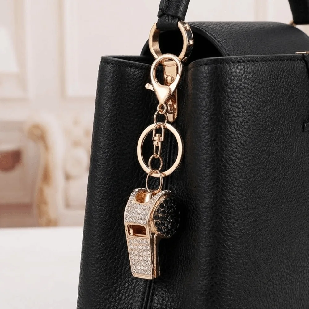 Luxury Rhinestones Whistle Keychain Waterproof Creative Shining Whistle Pendant Fashion Blingbling Metal Whistle Key Chain