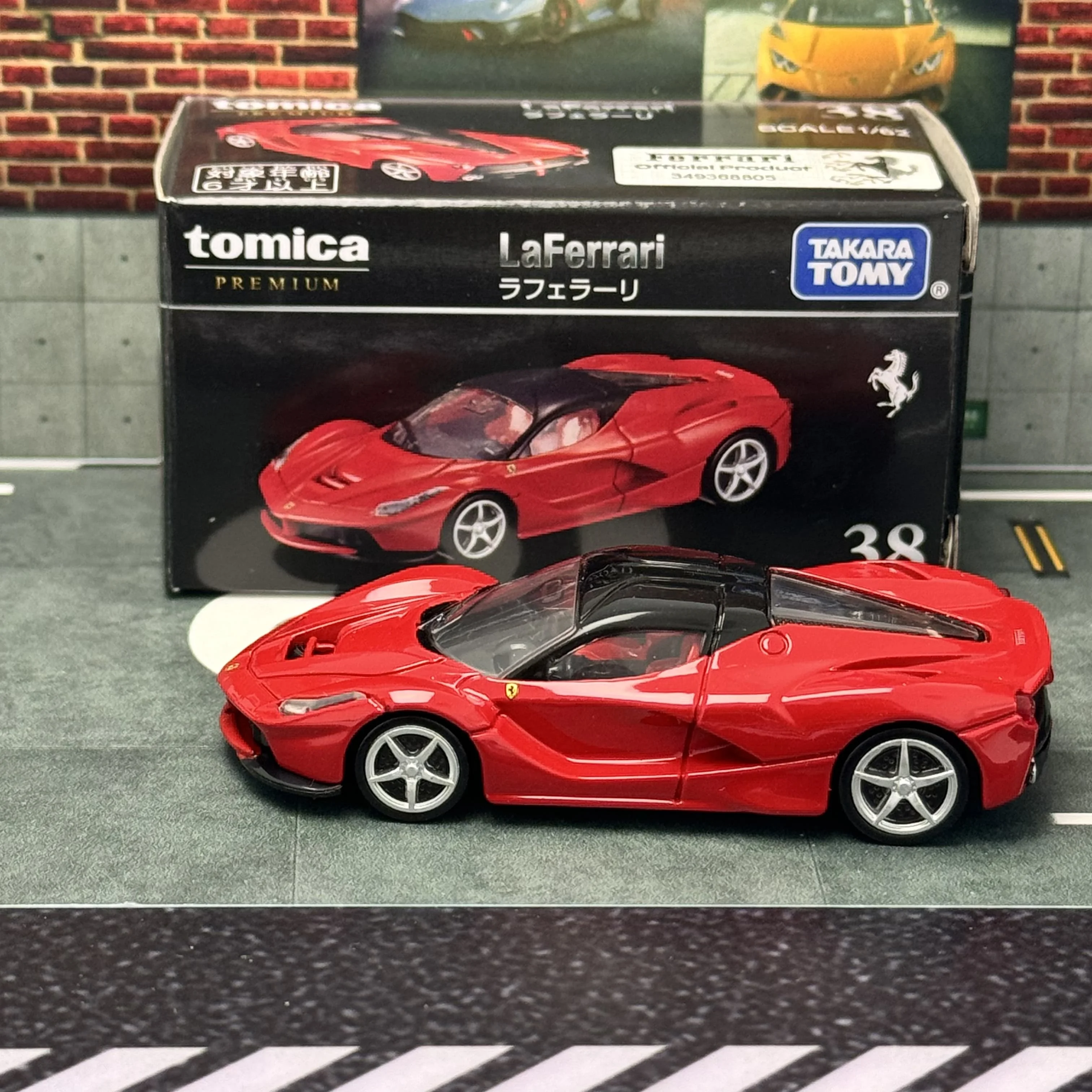Takara Tomy Tomica Premium 38 La Ferrari Car Alloy Motor Vehicle Diecast Metal Model Kids Xmas Gift Toys for Boys