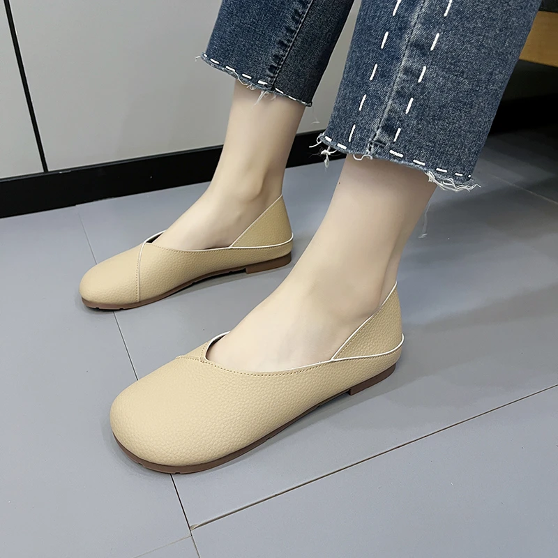 Women Slip-on Patent Leather Loafers Lady Casual Round Toe Cute Flats Nurse Shoes Sneaker Spring Autumn Fashion Ballet Shoe