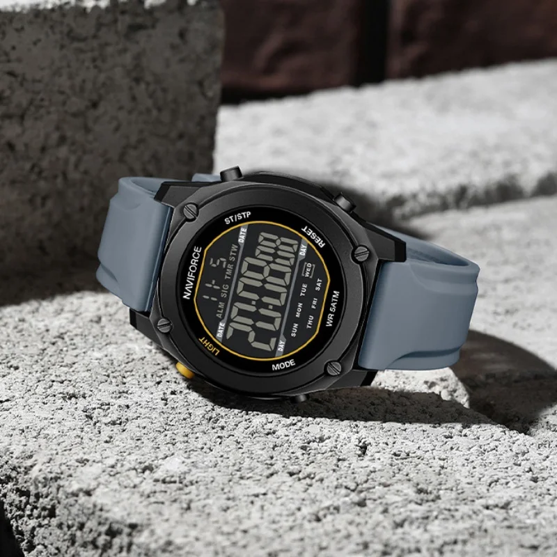 

Мужские цифровые часы NAVIFORCE: спортивные, модные, водонепроницаемые (50 м), с HD-экраном, будильником, для студентов, крутые наручные часы