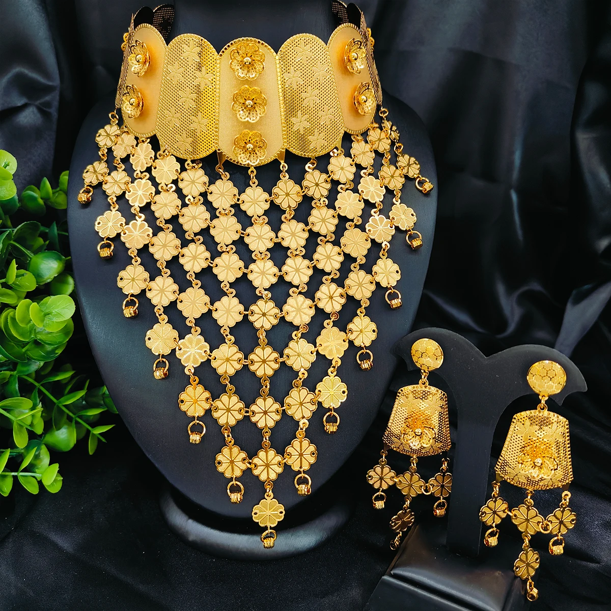 

Luxury Dubai Gold Color Jewelry Sets Tassel Long Necklace and Earrings For Women Wedding Jewelry Accessories Party Gifts