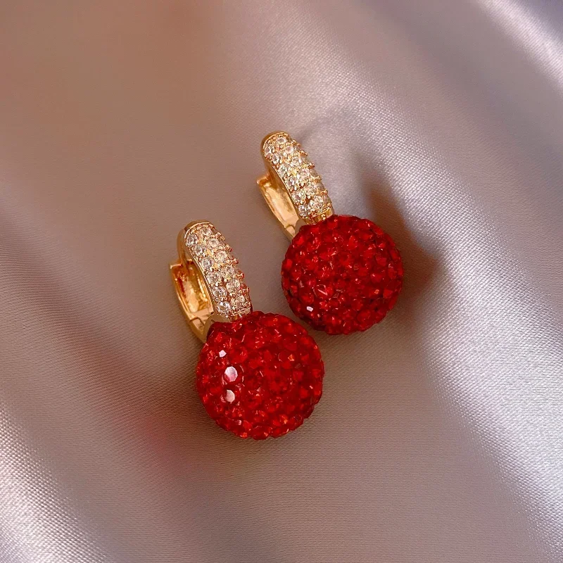 Die neuen Modeschmuck voller Strass rote Kugel Ohrringe Herbst und Winter Mode koreanische Temperament Ohrringe für Frauen