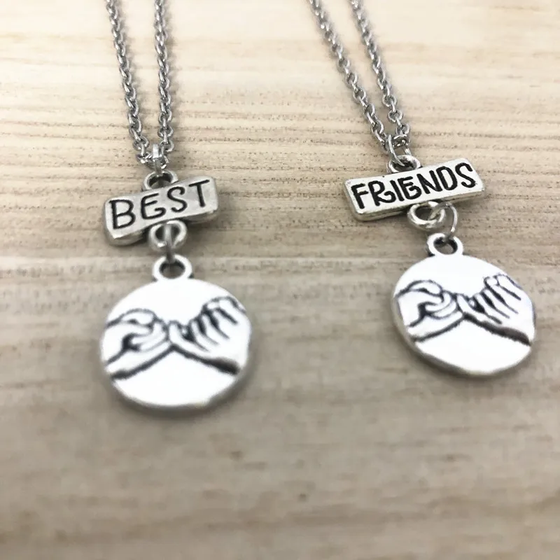 Best Friends Friends Hand in Hand Friendship Necklace Promises To Agree on Clavicle Chain Women Pendant