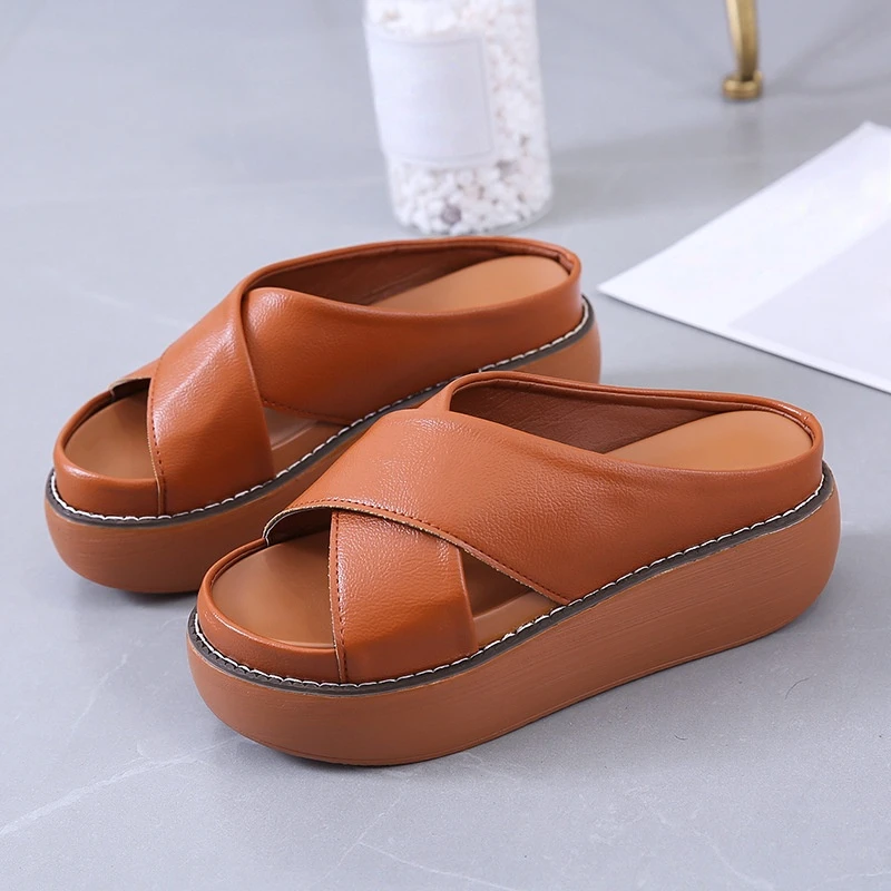 Summer Shoes Woman 2022 Fashion Platform Slippers Slides Women Designer Sandals Ladies Casual Slip-on Thick Heel Beach Shoes