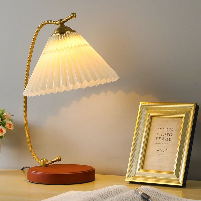 

Bedroom Bedside Lamp Retro Simple Living Room Decoration Study Desk Eye Protection Chinese Warm Table Lamp