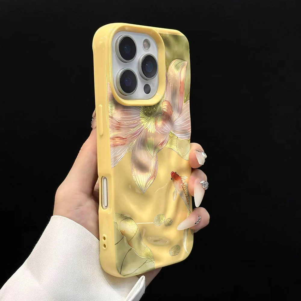 Luxuriöse Koi- und Lotus-Glücks-Handyhülle für iPhone 17 16 15 14 13 12 11 Pro Max 14 Plus 17 Air Falten-Wellen-Soft-Silikon-Cover – Detail 11