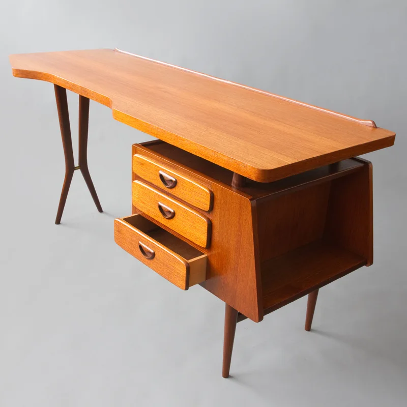 Solid wood desk Dutch medieval retro designer writing desk Nordic writing table