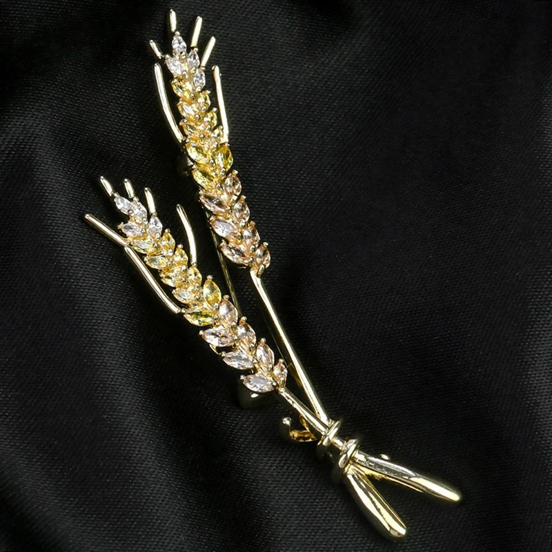 Golden Two Ears of Wheat Metal Brooch Set with Shiny Zirconia Elegant Ladies Corsage Badge of Honour Custom Lapel Jewelry Pin